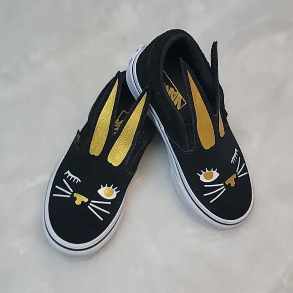 VANS Girl's Black Suede Gold Bunny Easter Novelty Classic Skate Low Sneaker 10.5